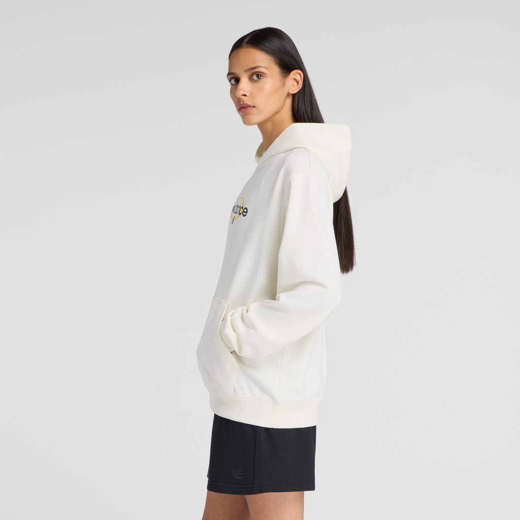 New Balance W Sport Graphic Relaxed Hoodie in WEISS