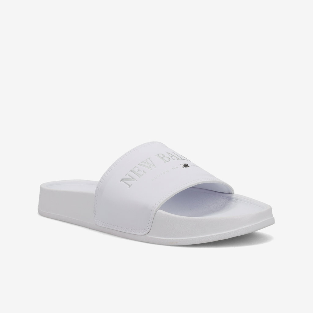 New Balance W 200 Slides Seasonal Freizeitsandalen in WEISS