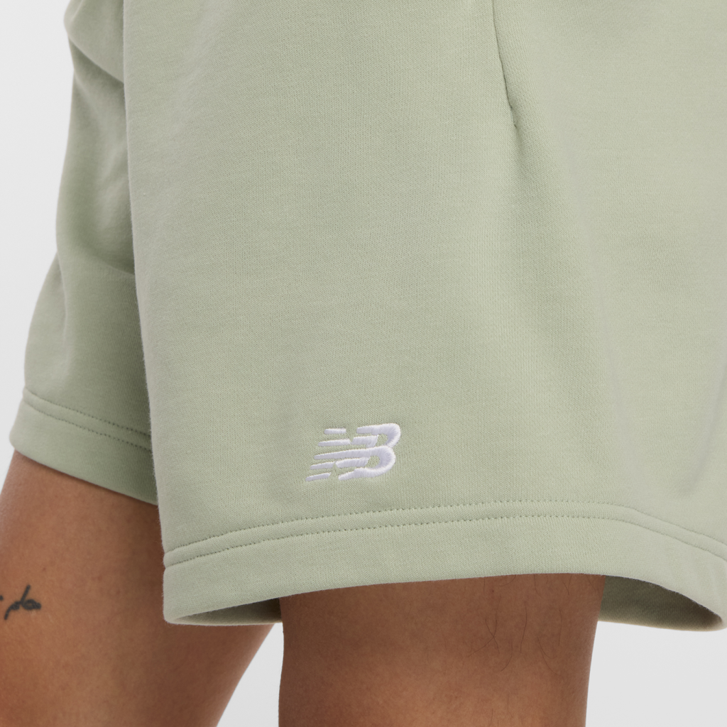 New Balance Sport Essentials French Terry Short 7 Inch in GRÜN