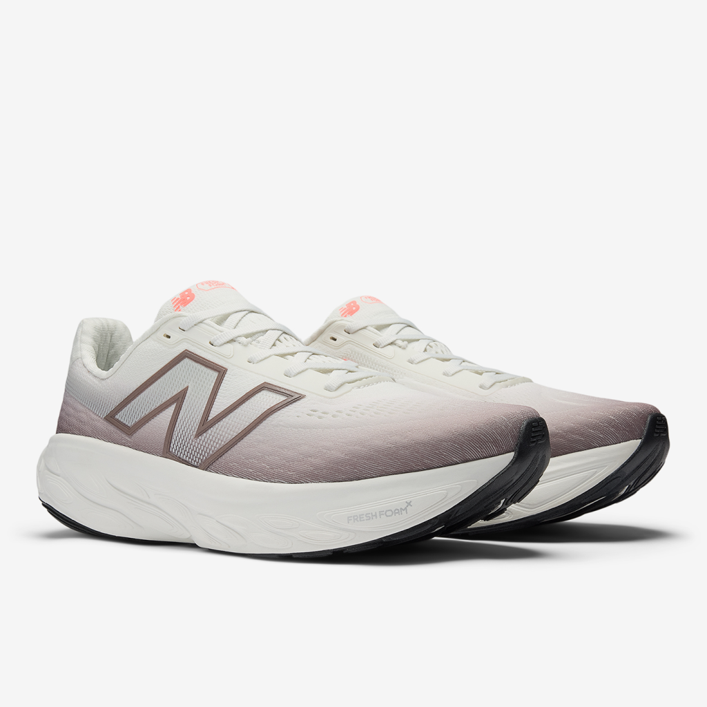 New Balance M 1080 v14 Laufschuhe in BRAUN