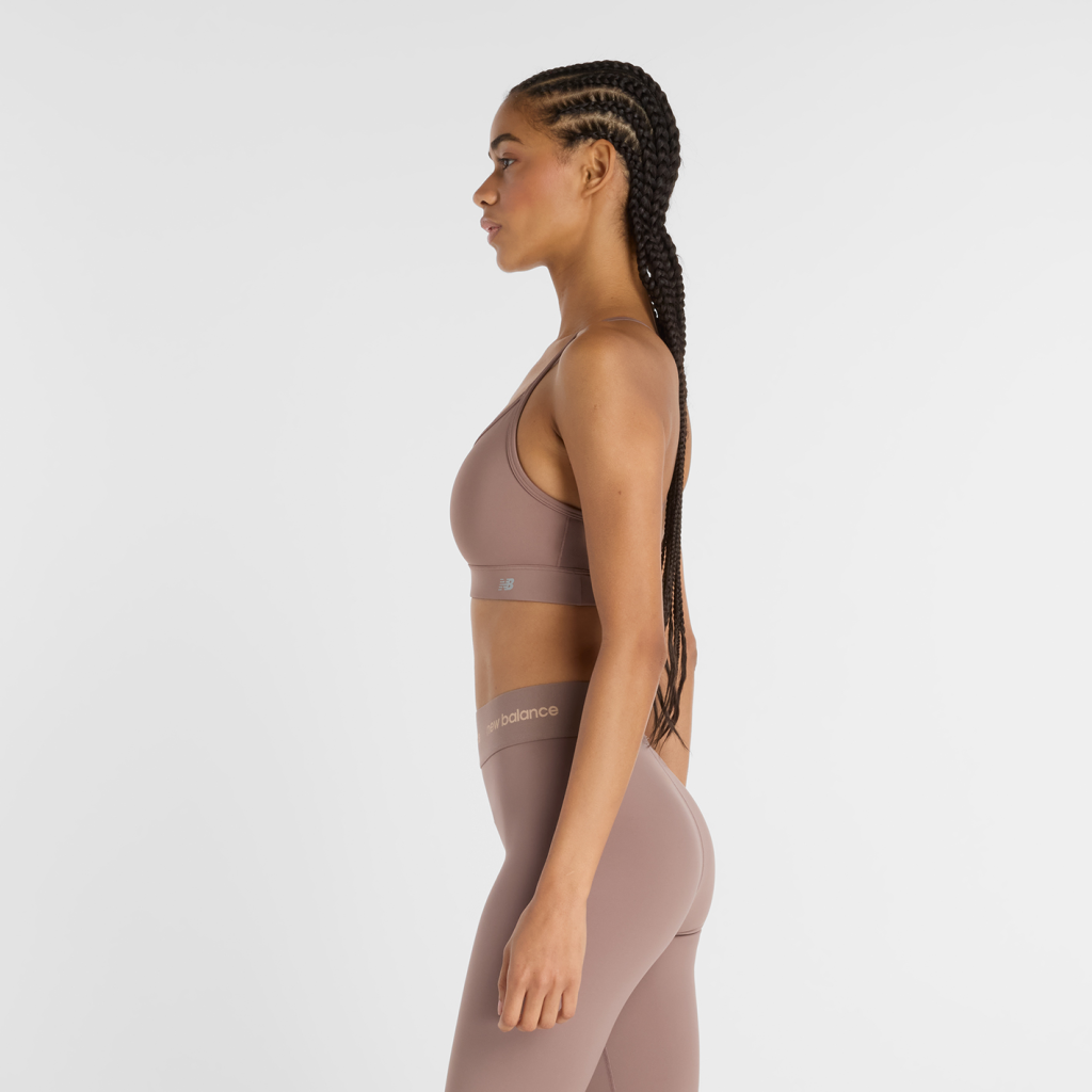 New Balance W NB Essential Yoga Bra in BRAUN