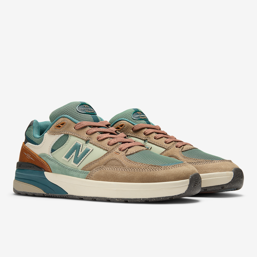 New Balance M Numeric 933 Andrew Reynolds Skateboardschuhe in BRAUN