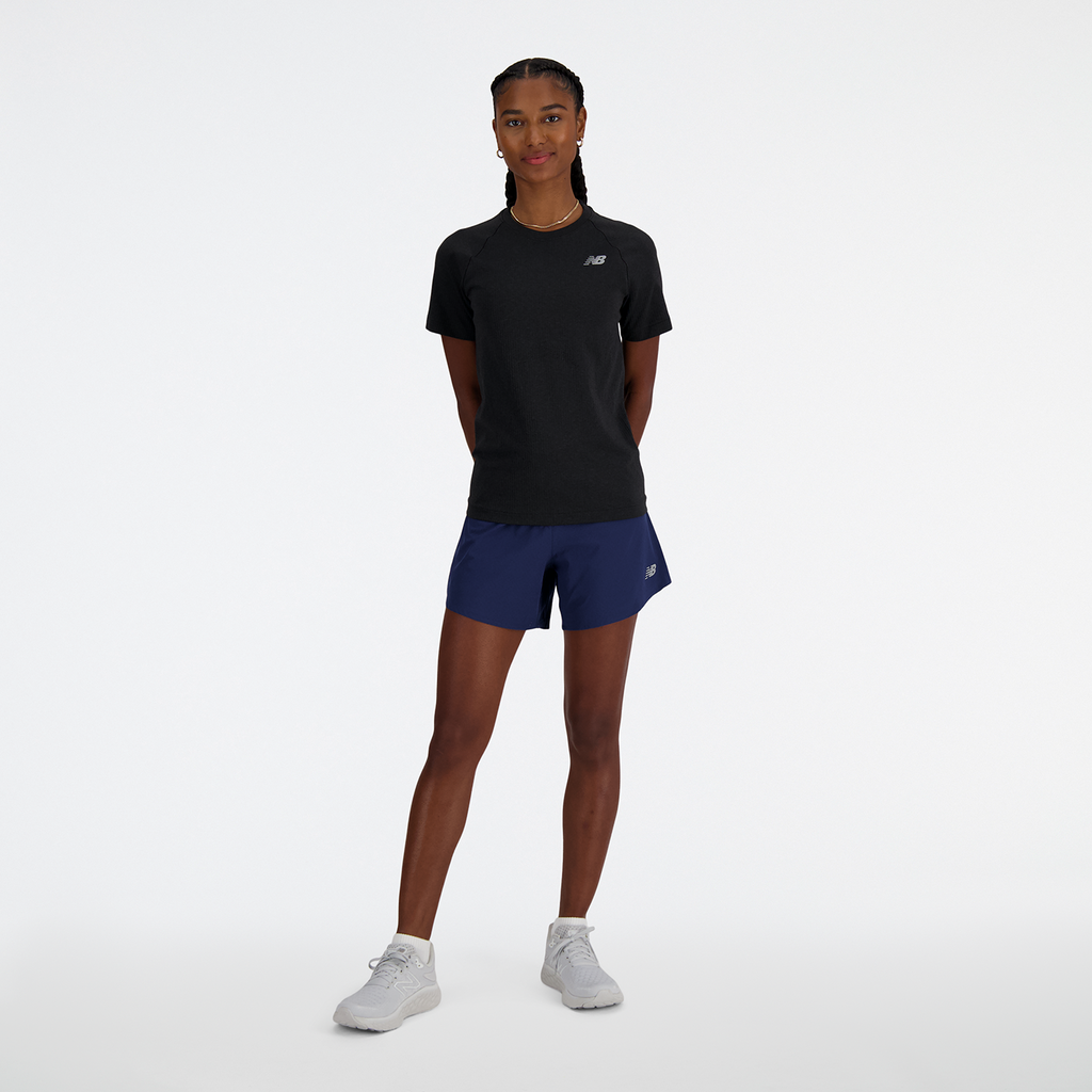 New Balance W RC Seamless Short 5 Inch in BLAU