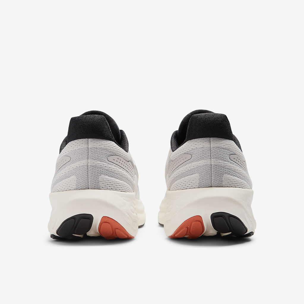 New Balance M 1080 v13 Laufschuhe in GRAU