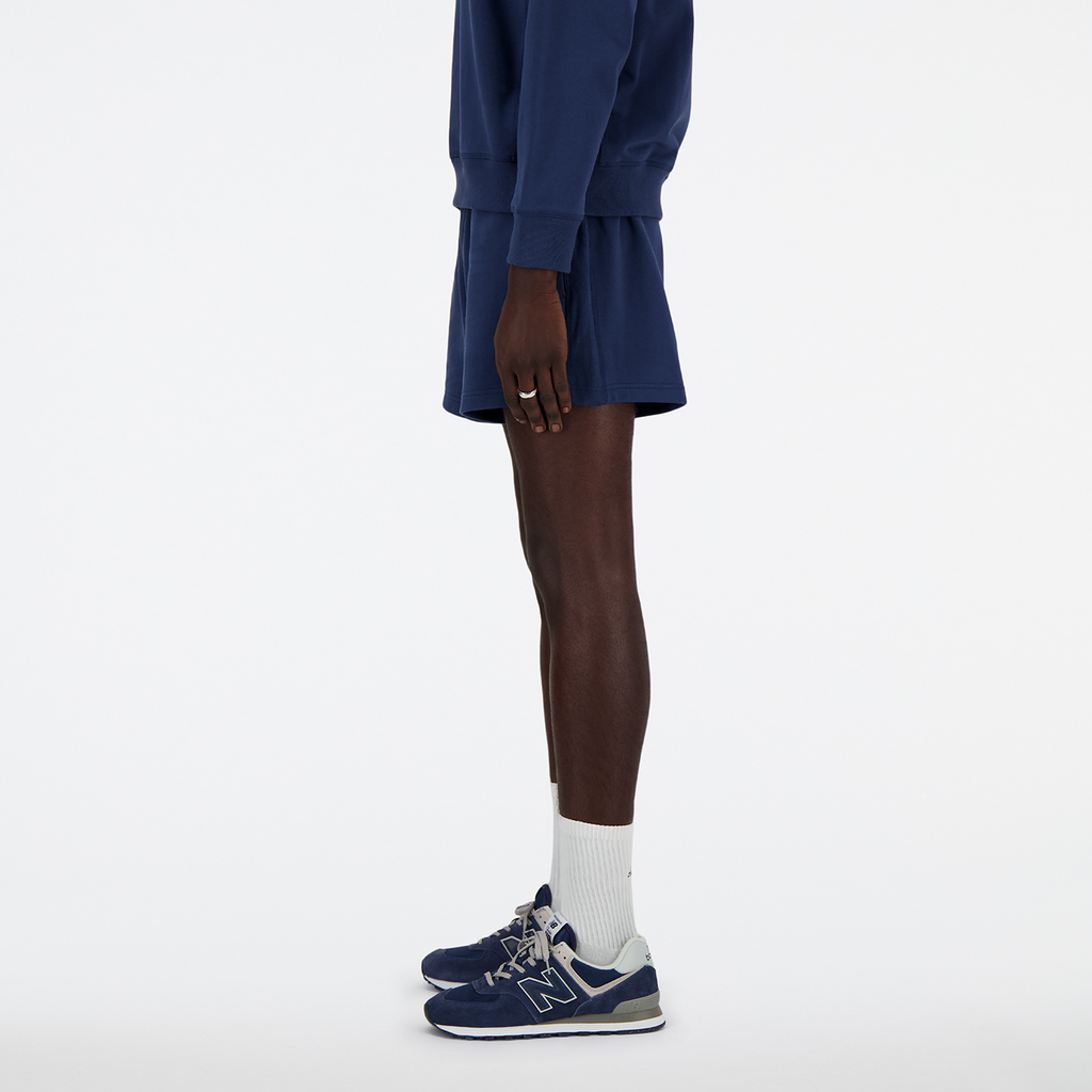 New Balance NB Athletics French Terry Short 5 Inch in BLAU