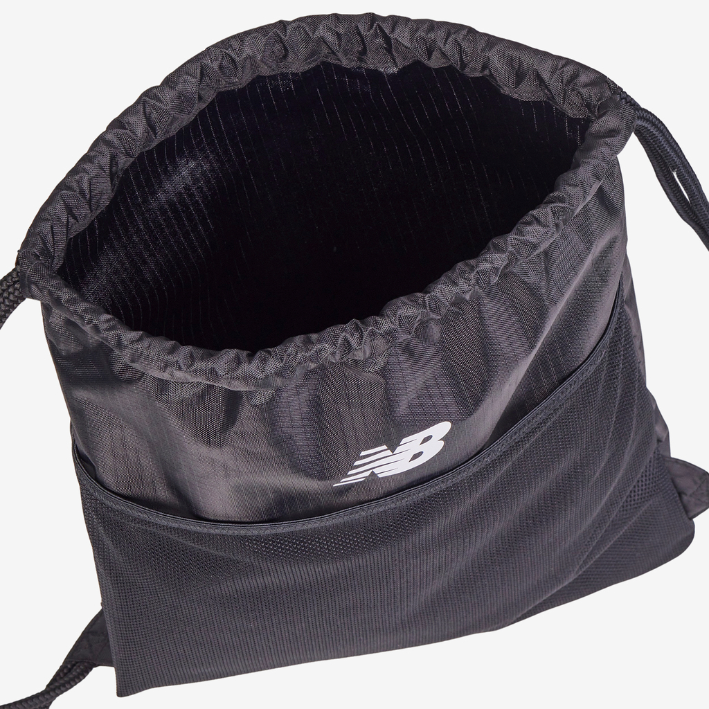 New Balance Essentials Draw String in SCHWARZ