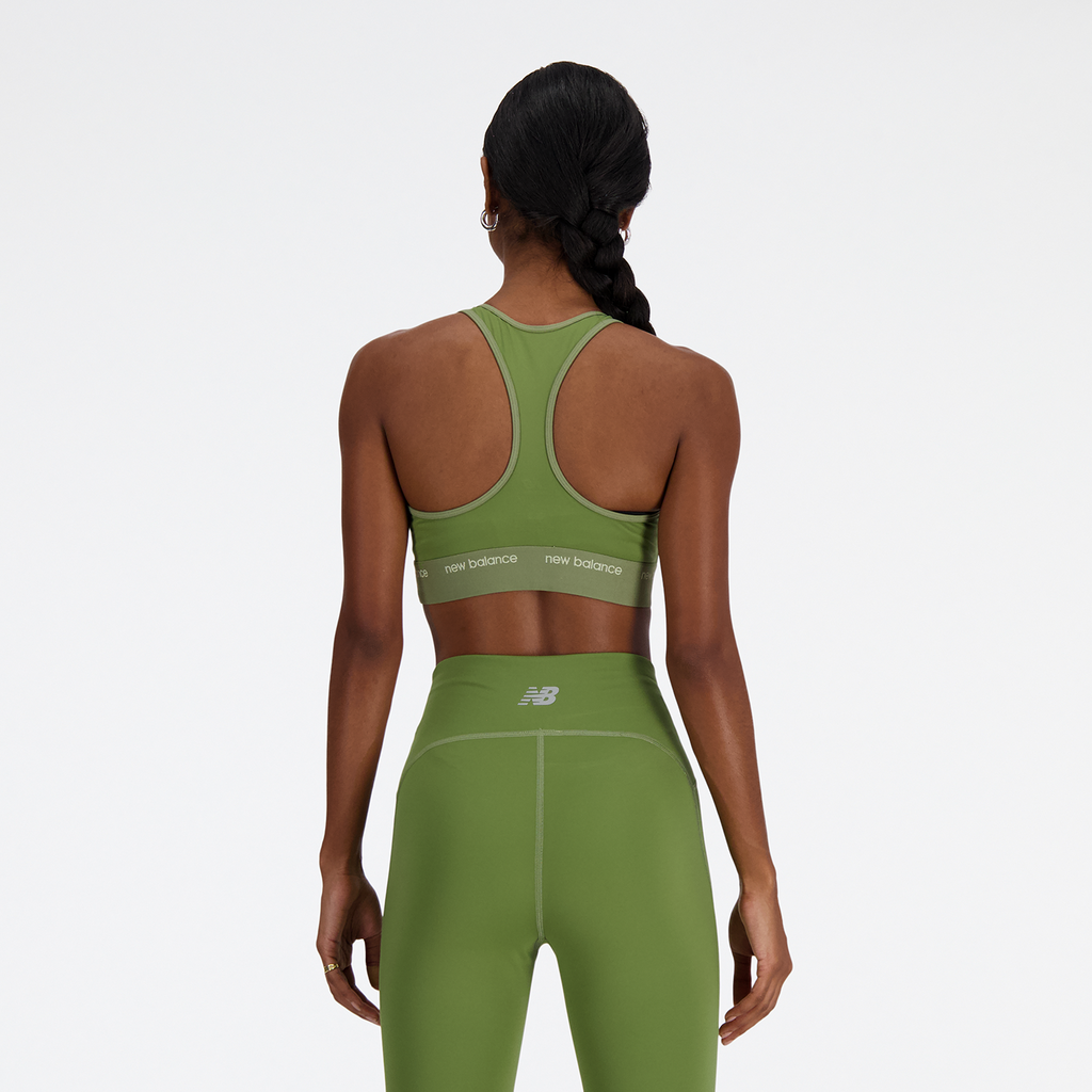 New Balance W Medium Support Sleek Pace Bra in GRÜN