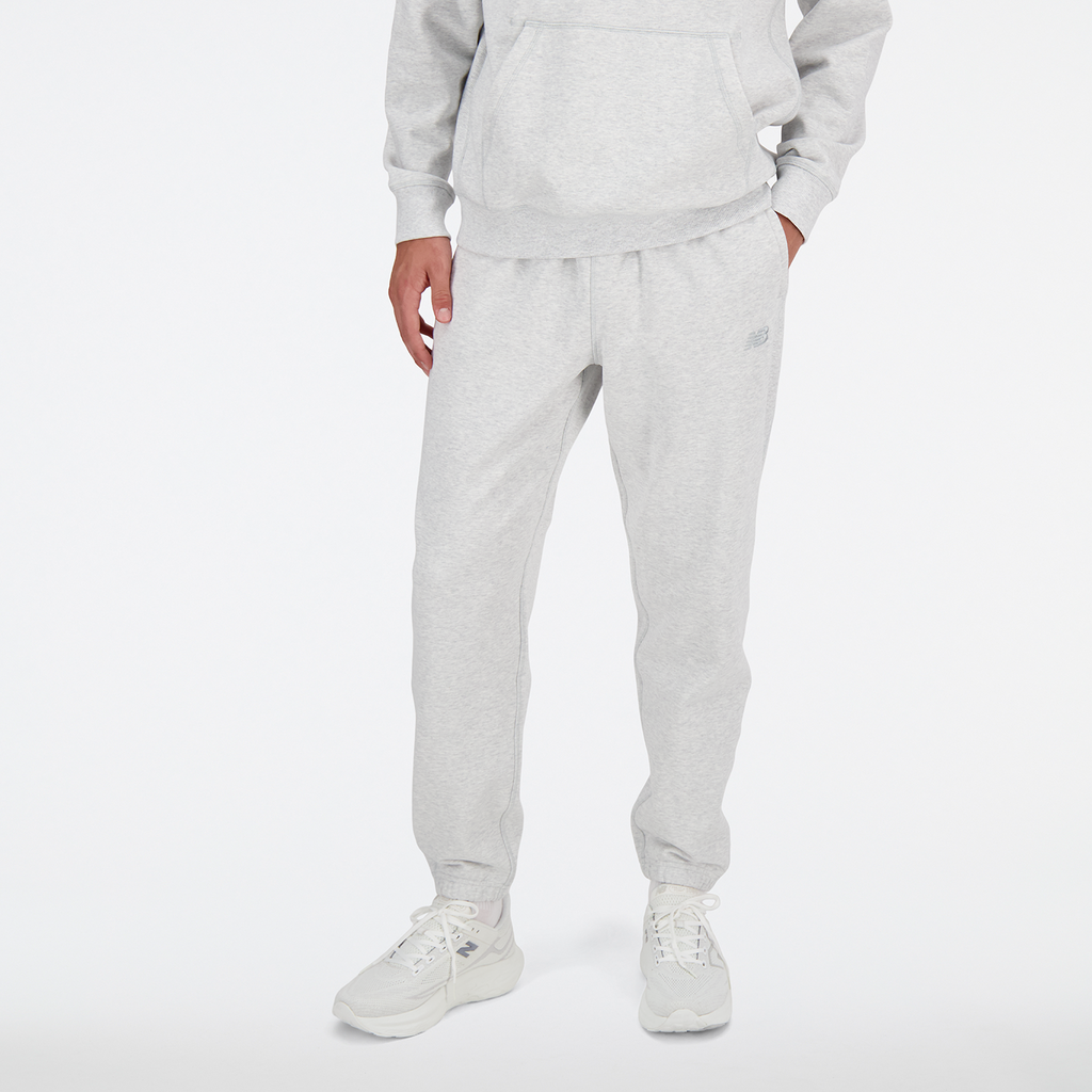 New Balance NB Athletics French Terry Jogger in GRAU