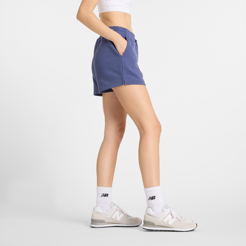 New Balance W Sport Essentials French Terry Short in BLAU