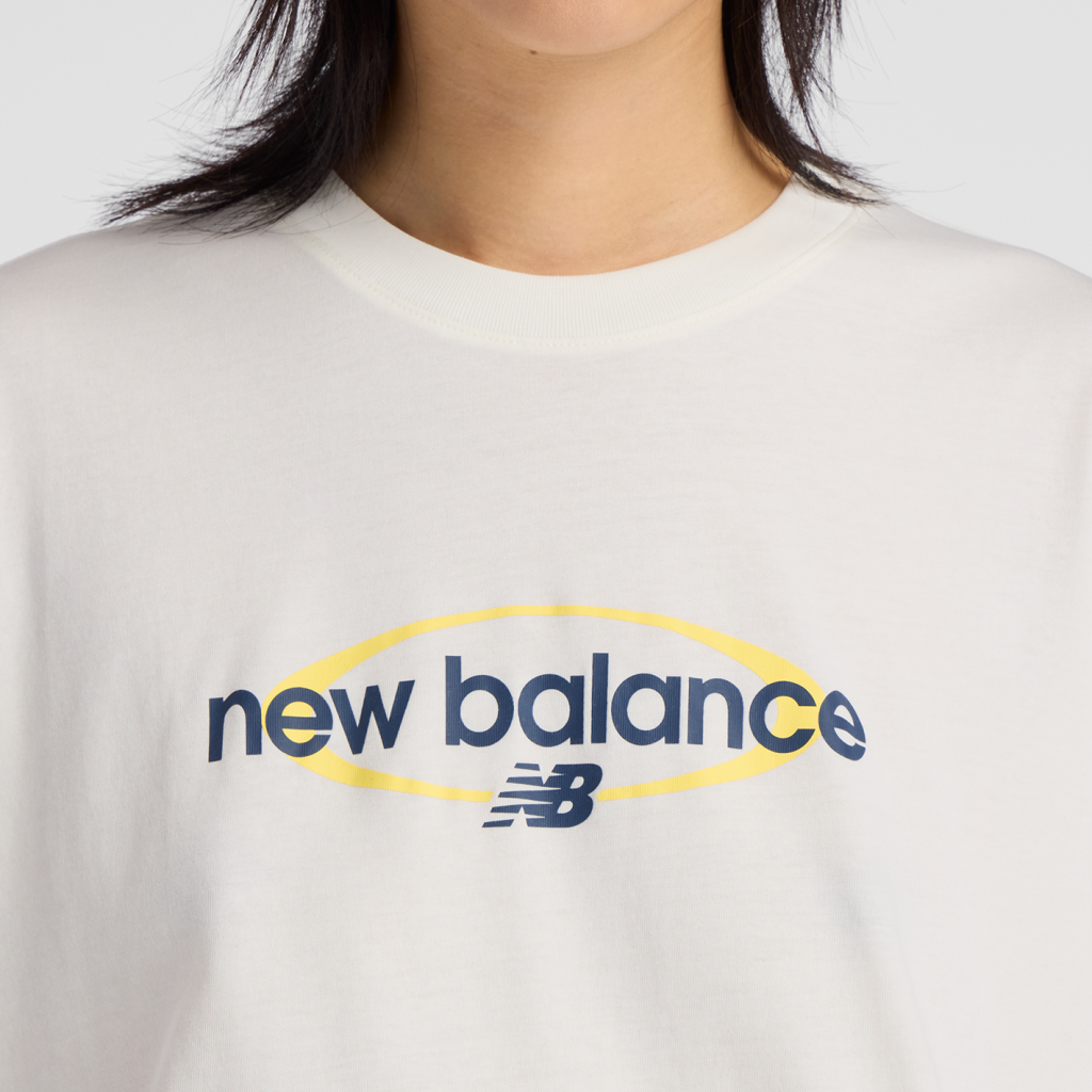 New Balance W Sport Relaxed Graphic T-Shirt in WEISS