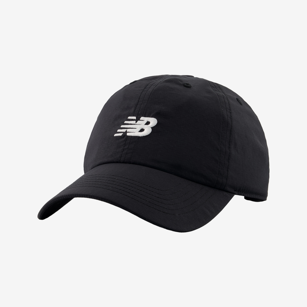 New Balance '47 Clean Up Run Hat in SCHWARZ