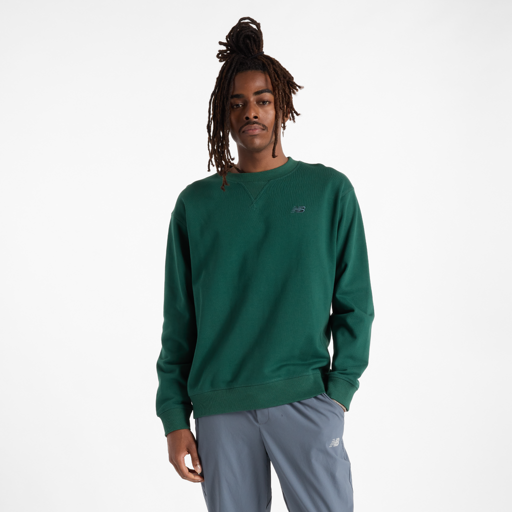 New Balance NB Athletics French Terry Crew in GRÜN