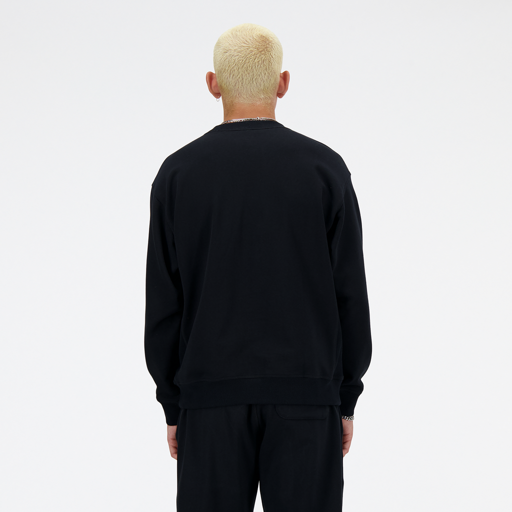 New Balance NB Athletics French Terry Crew in SCHWARZ