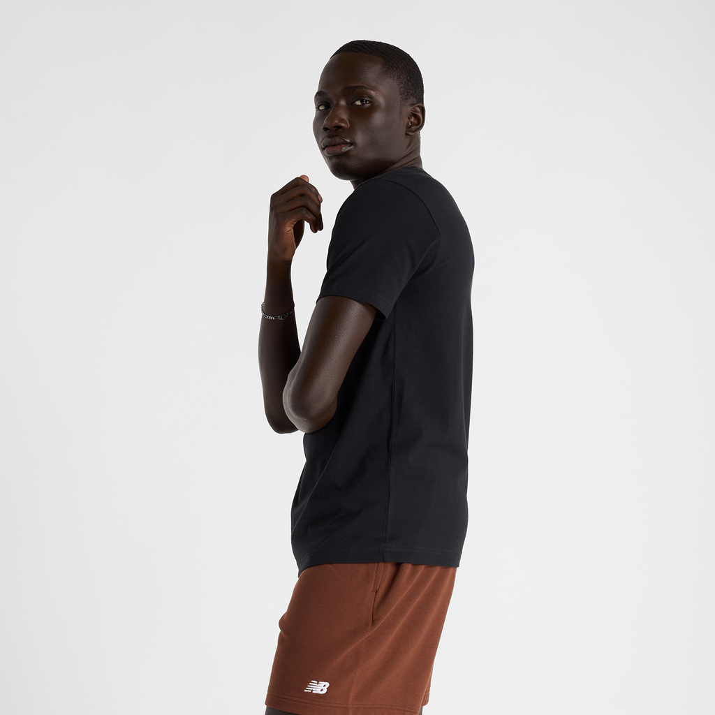New Balance Sport Jersey Logo T-Shirt in SCHWARZ