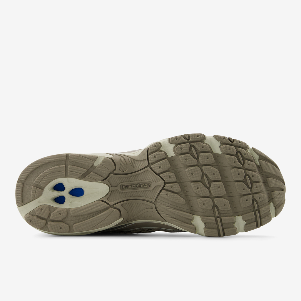 New Balance U740SA2 Freizeitschuhe in LEER