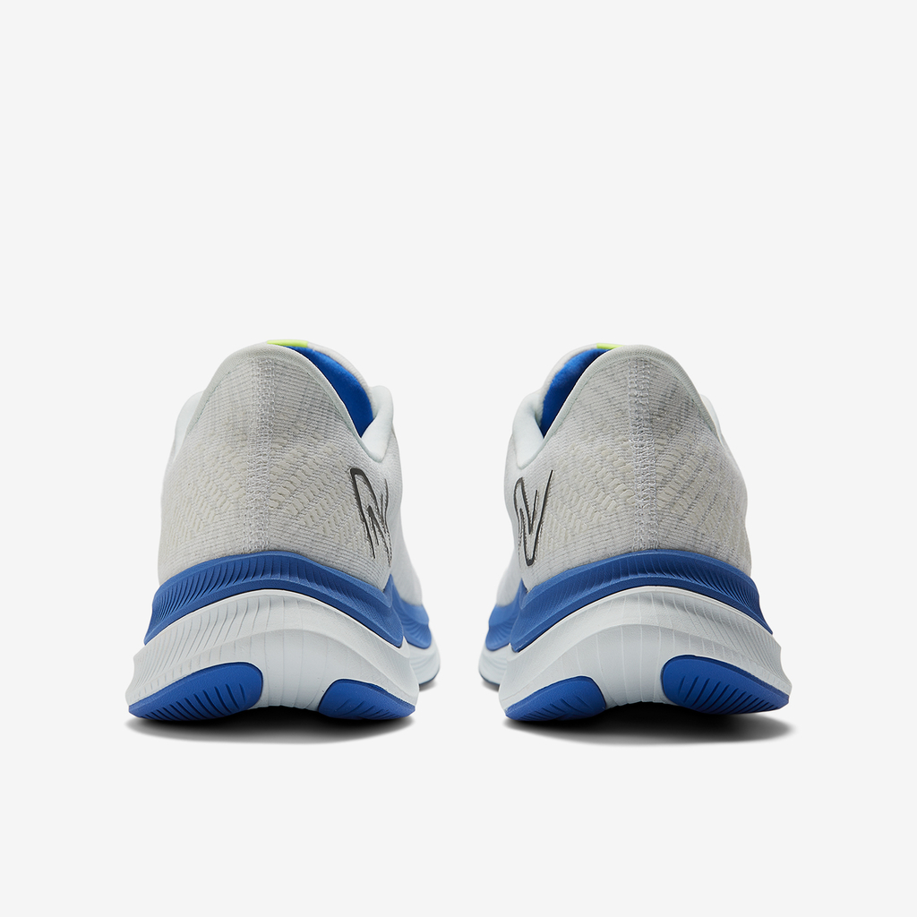 New Balance M Propel v4 Laufschuhe in WEISS