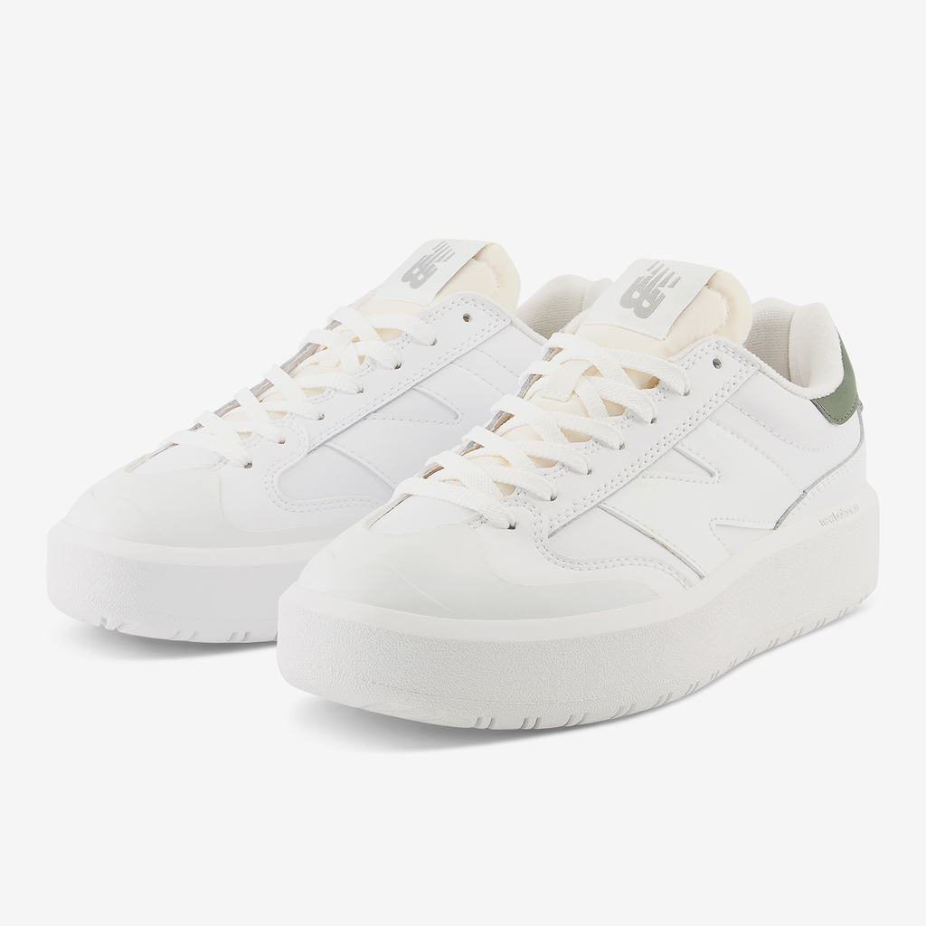 New Balance U 302 Seasonal Core Freizeitschuhe in WEISS