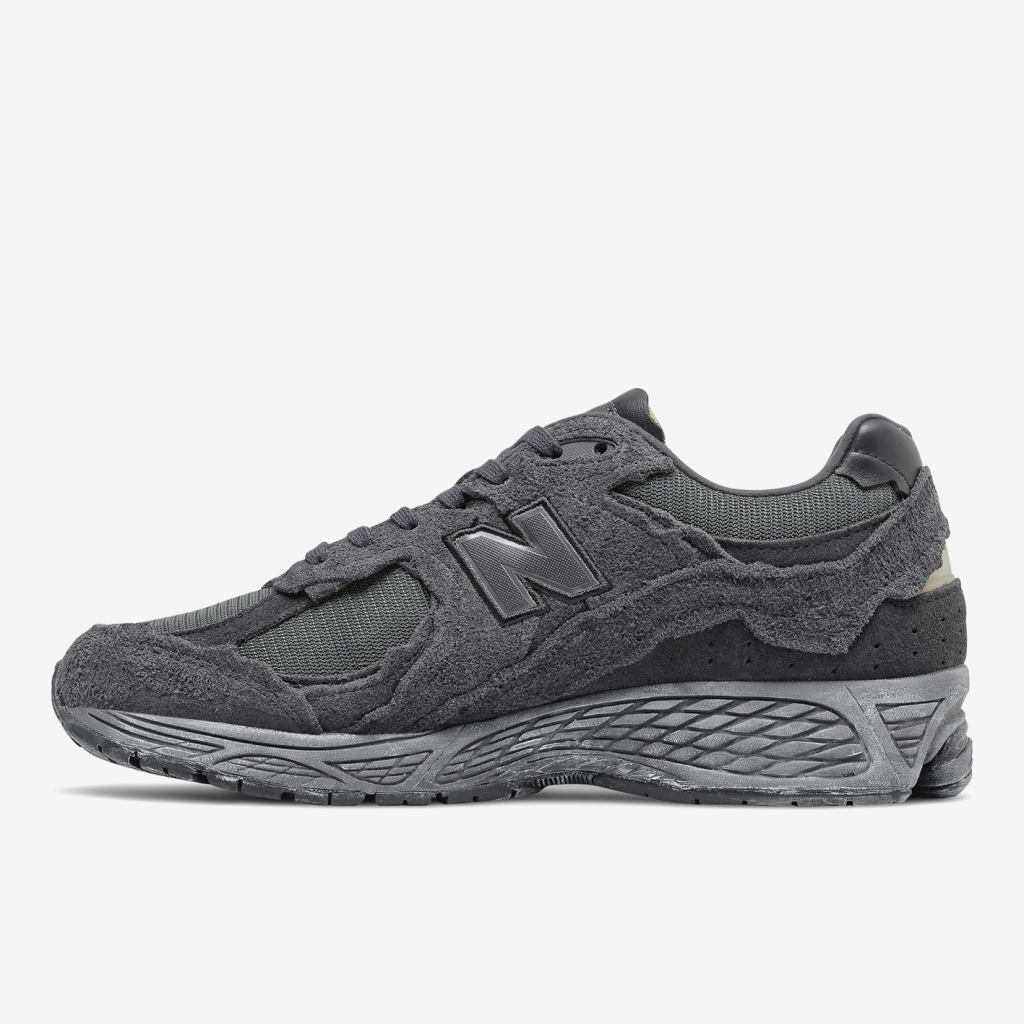 New Balance M2002RDB Freizeitschuhe in SCHWARZ