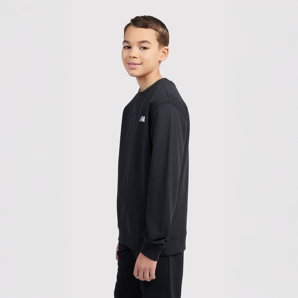 New Balance B New Balance French Terry Small Logo Crew in SCHWARZ
