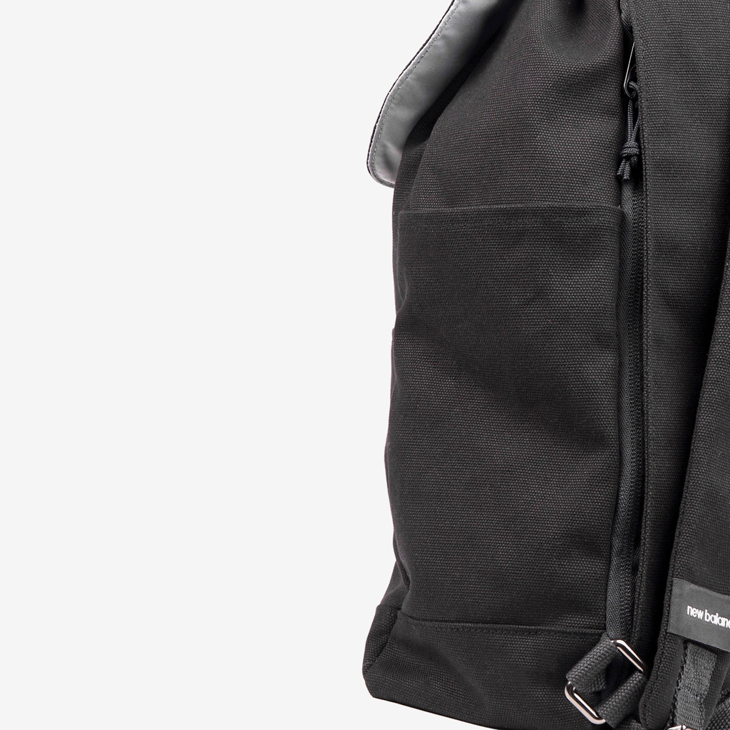 New Balance Canvas Backpack in SCHWARZ