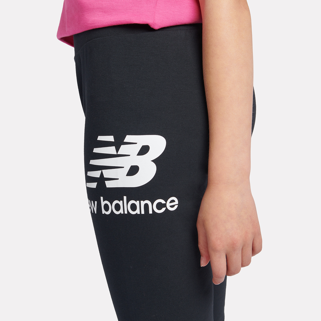 New Balance G New Balance Stacked Logo Legging in SCHWARZ