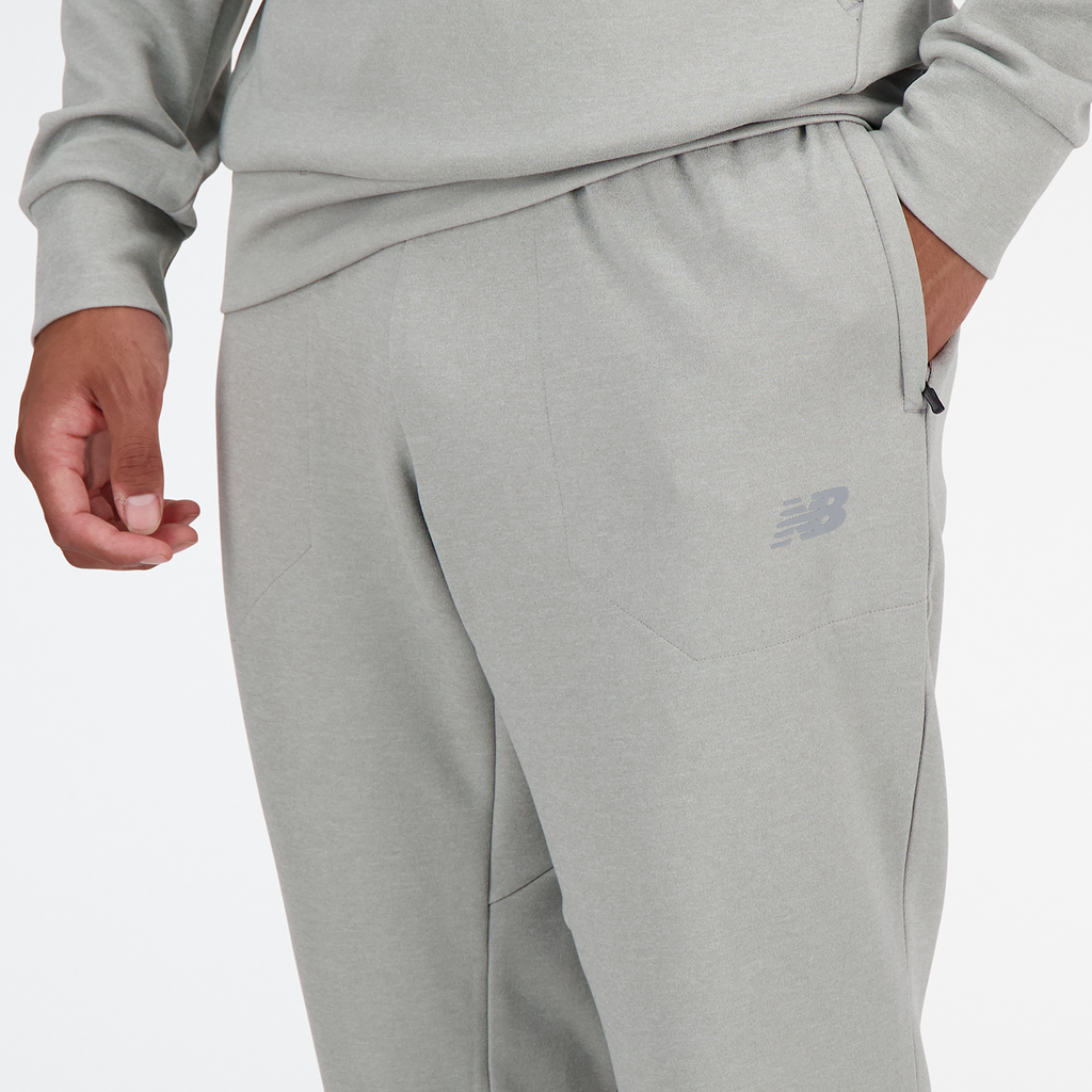 New Balance Tech Knit Pant in GRAU