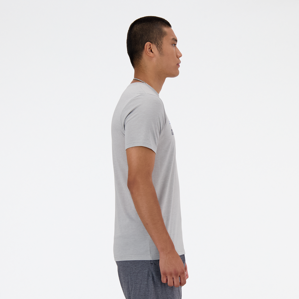 New Balance New Balance Heathertech Graphic T-Shirt in GRAU