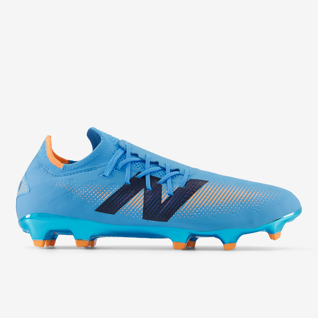 New Balance M Furon Pro FG v7 United in Fuel Cell Nockenschuhe in BLAU