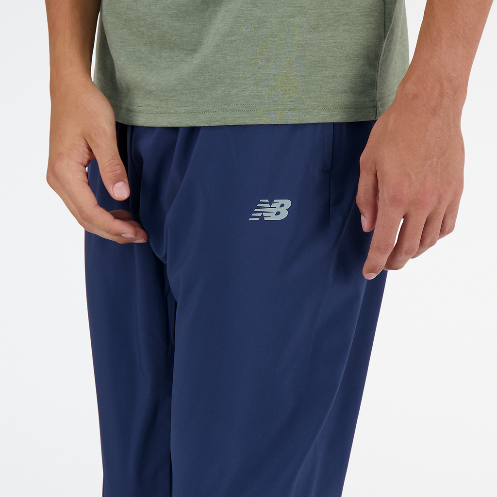 New Balance New Balance Active Woven Jogger in BLAU
