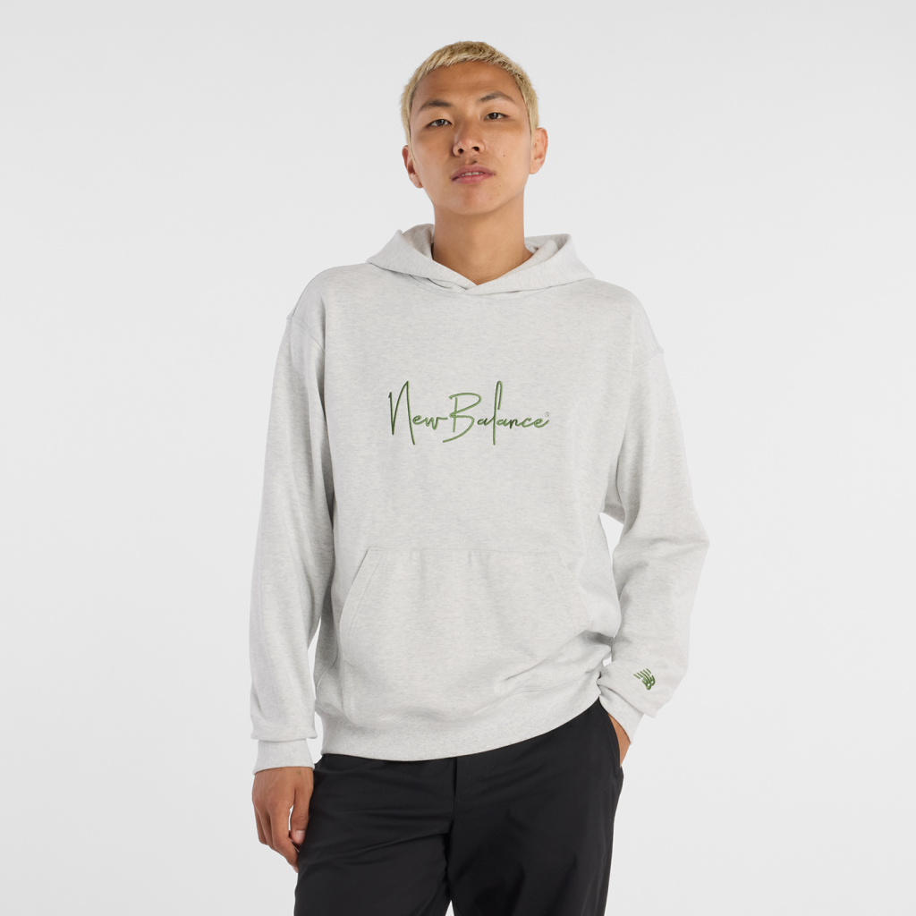 New Balance Atheltics Signature Hoodie in GRAU