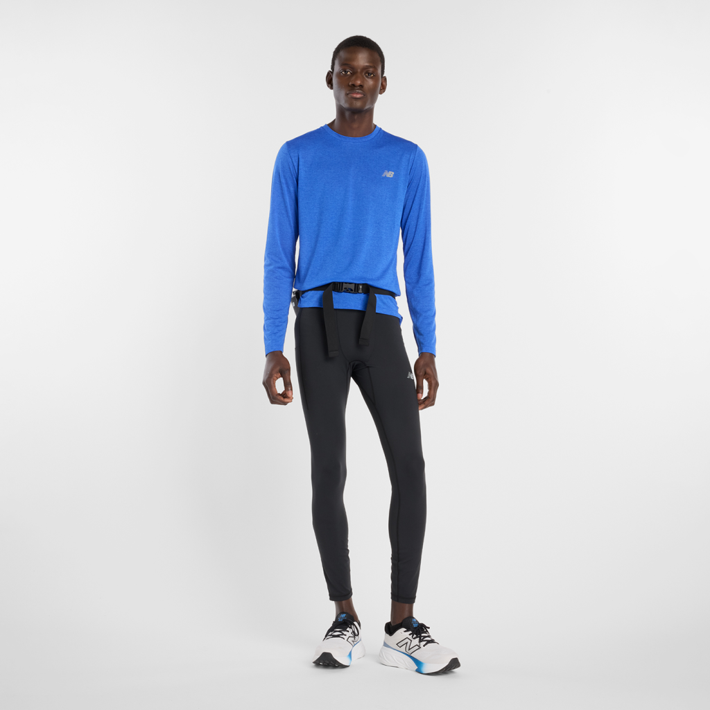 New Balance NB Athletics Run Long Sleeve T-Shirt in BLAU