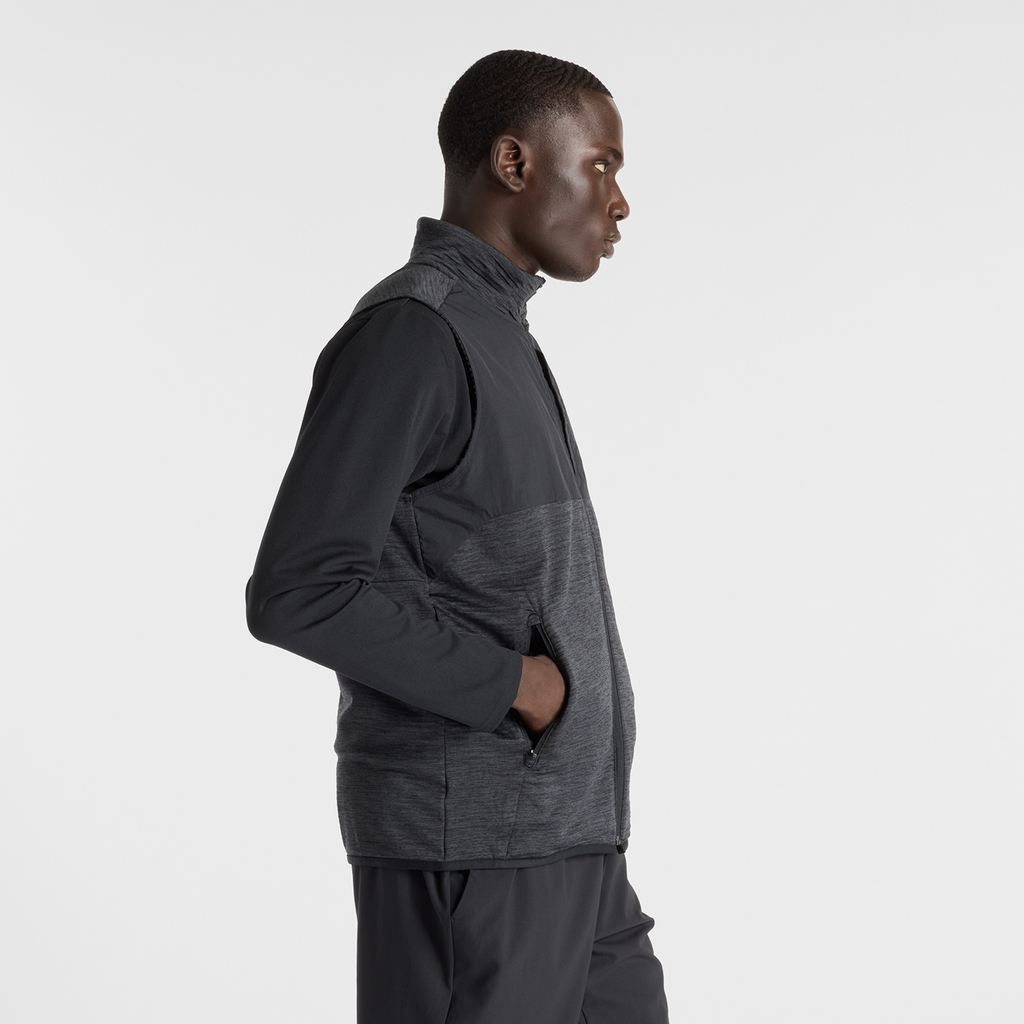 New Balance Heat Grid Vest in SCHWARZ