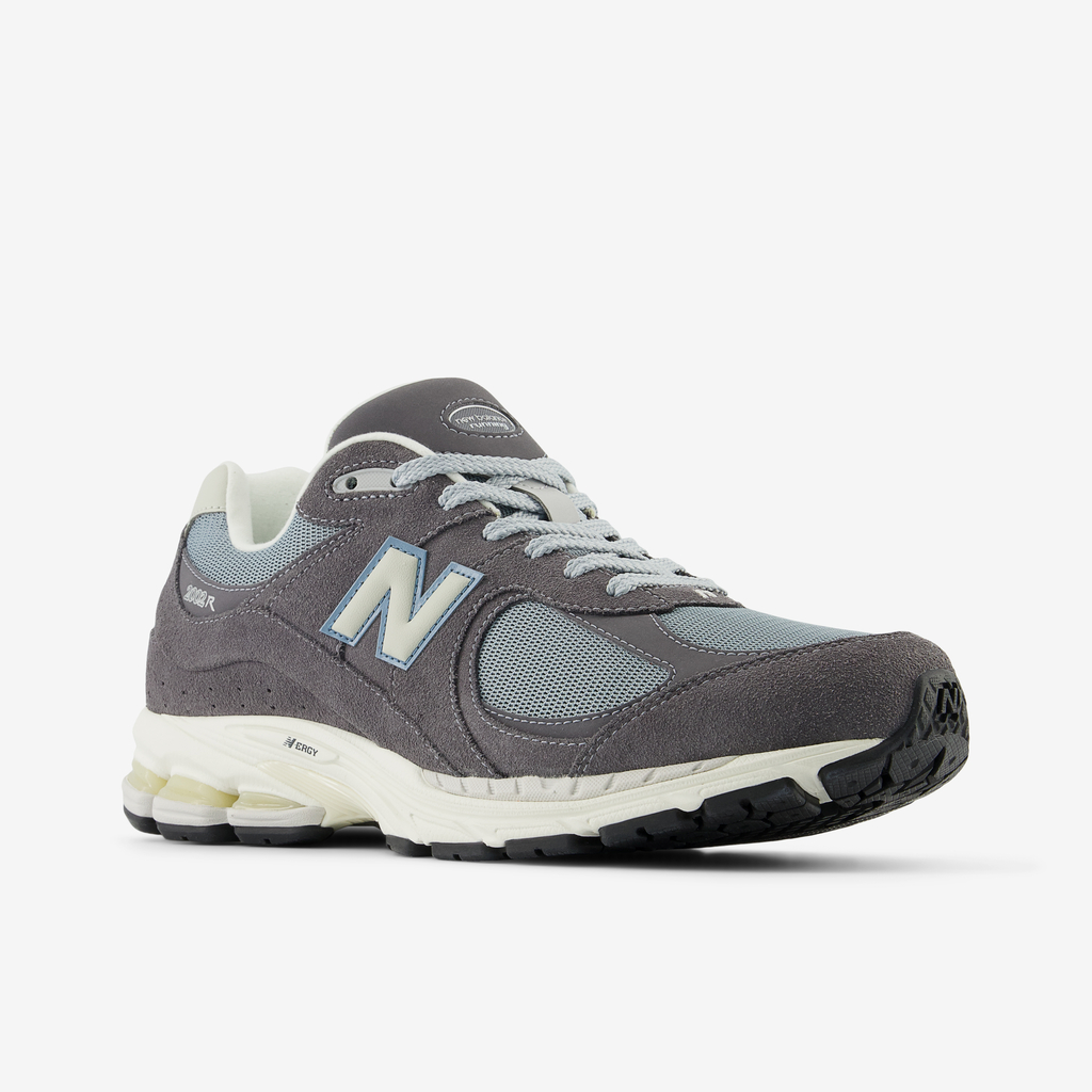 New Balance M 2002R Seasonal Freizeitschuhe in GRAU