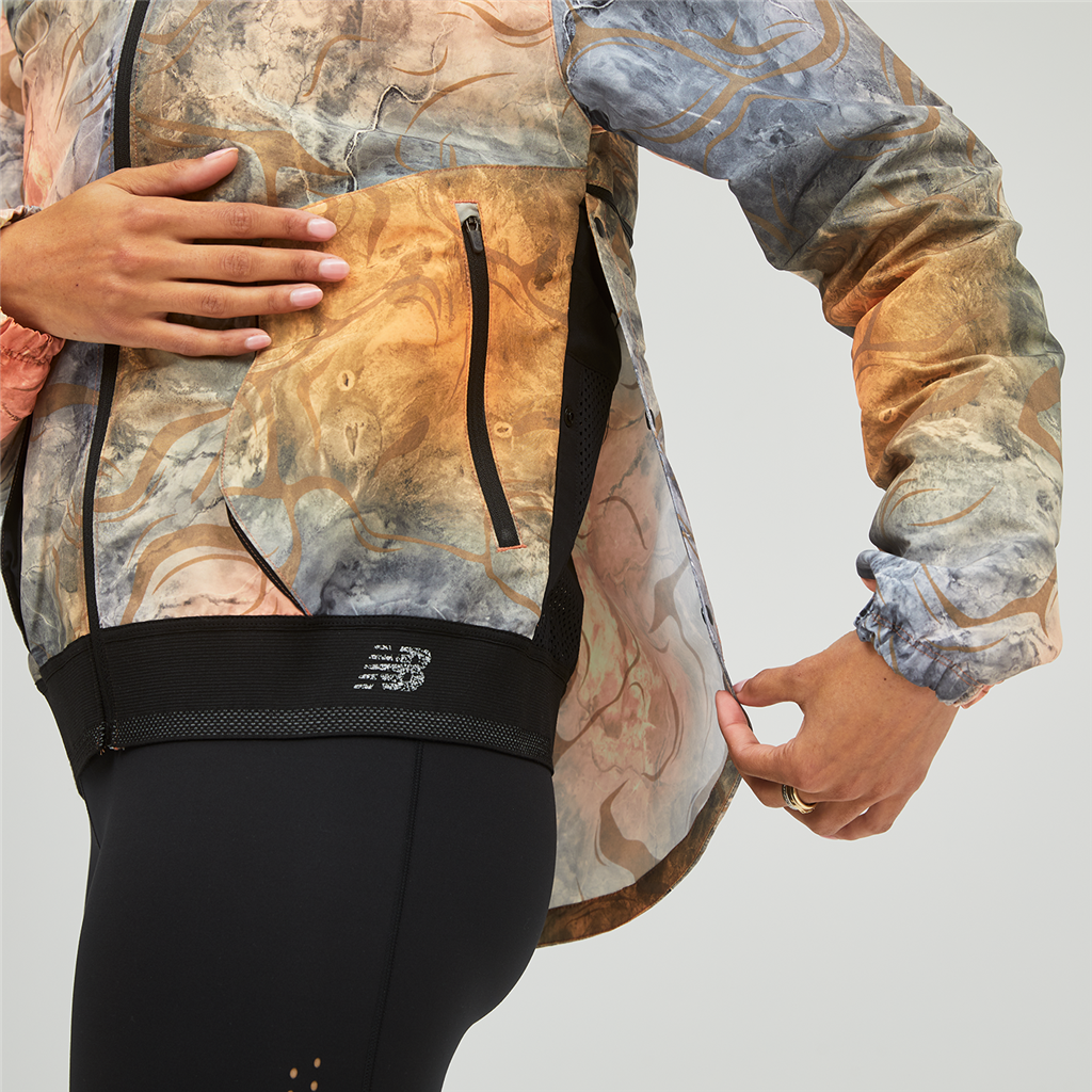 New Balance W PMV Kimbia Jacket in MEHRFARBIG