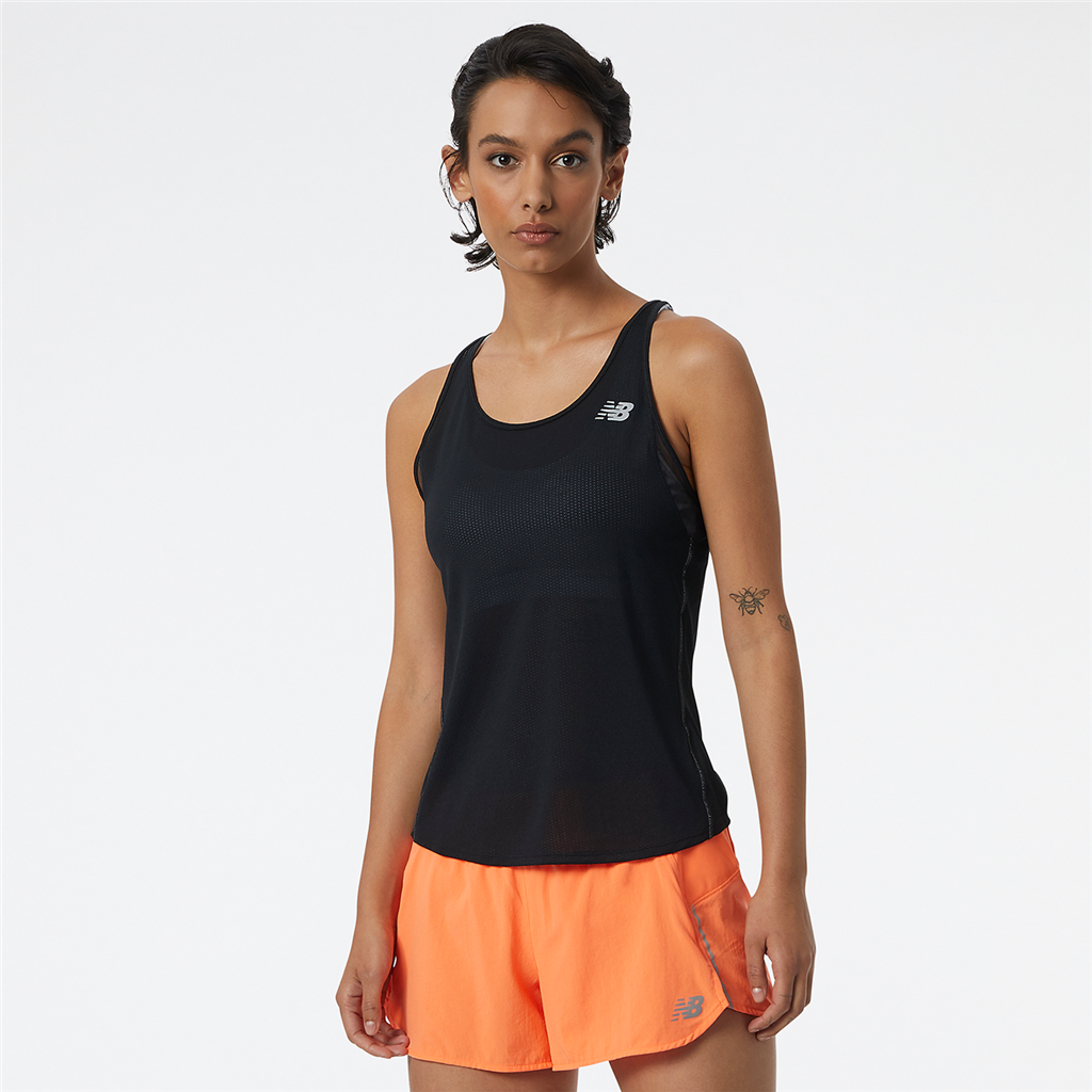 New Balance W Impact Run Tank in SCHWARZ