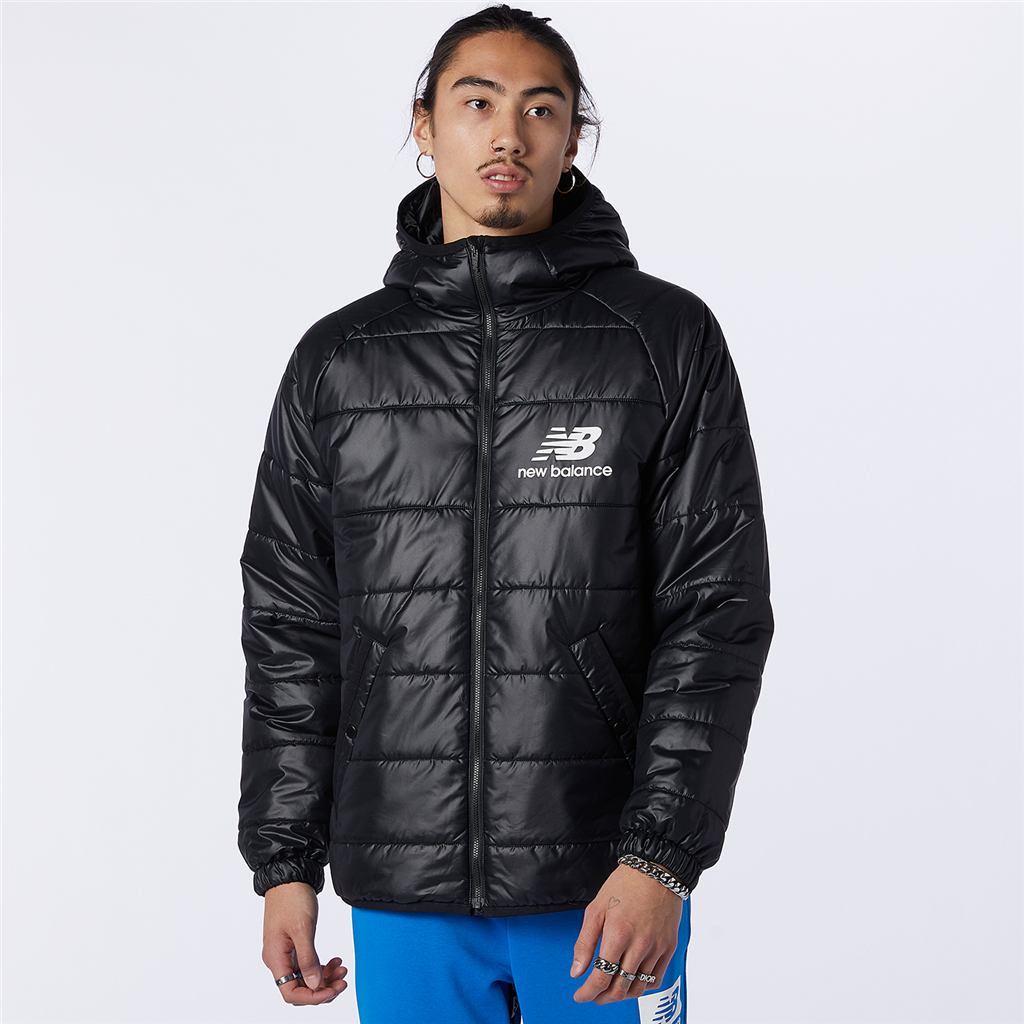 New Balance NB Athletics Winterized Short Synthetic Puffer in SCHWARZ
