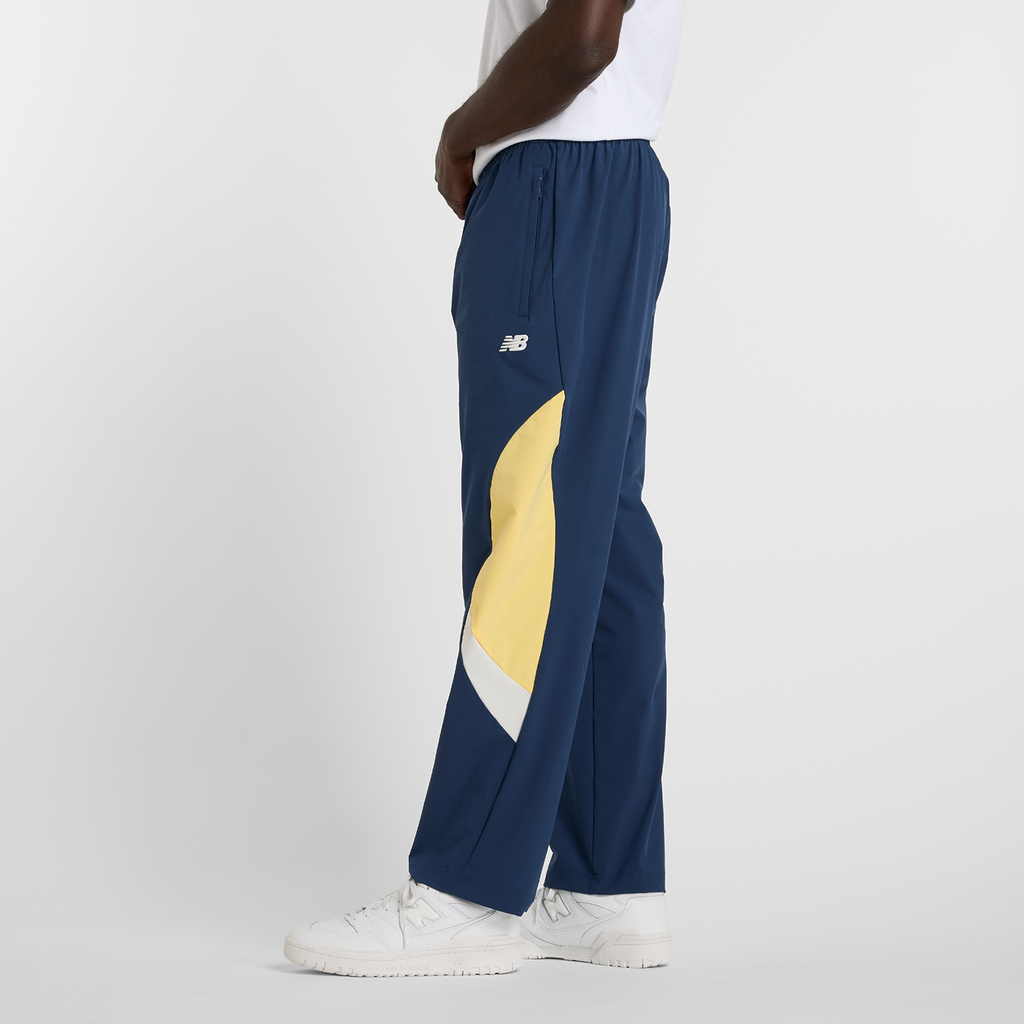 New Balance Woven Track Pant in BLAU