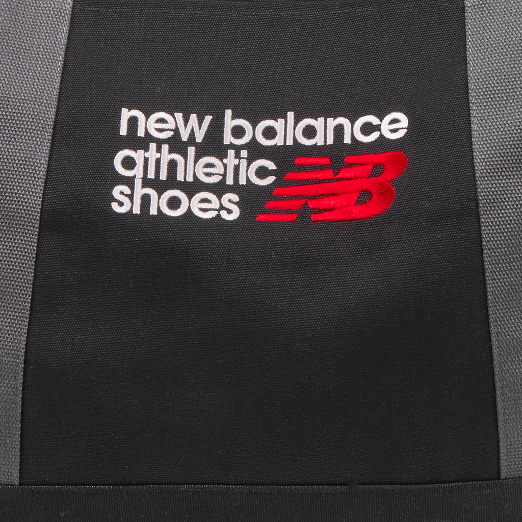 New Balance Classic Canvas Tote in SCHWARZ