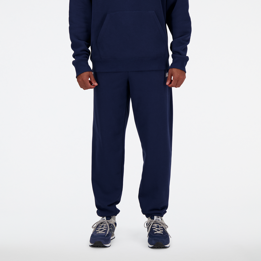 New Balance Sport Essentials French Terry Jogger in BLAU