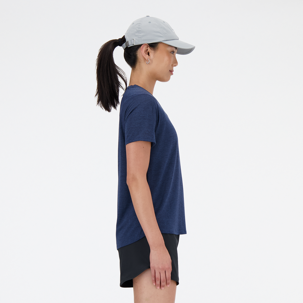 New Balance W NB Athletics Short Sleeve in BLAU