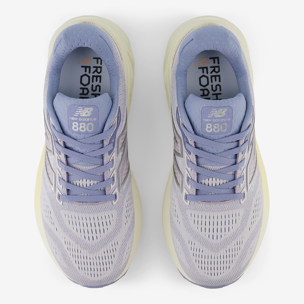 New Balance W 880 v15 Laufschuhe in GRAU
