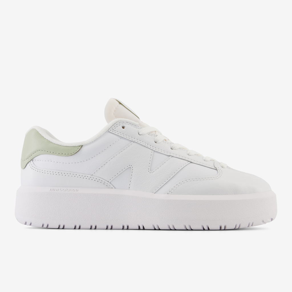 New Balance U 302 Essentials Freizeitschuhe in WEISS