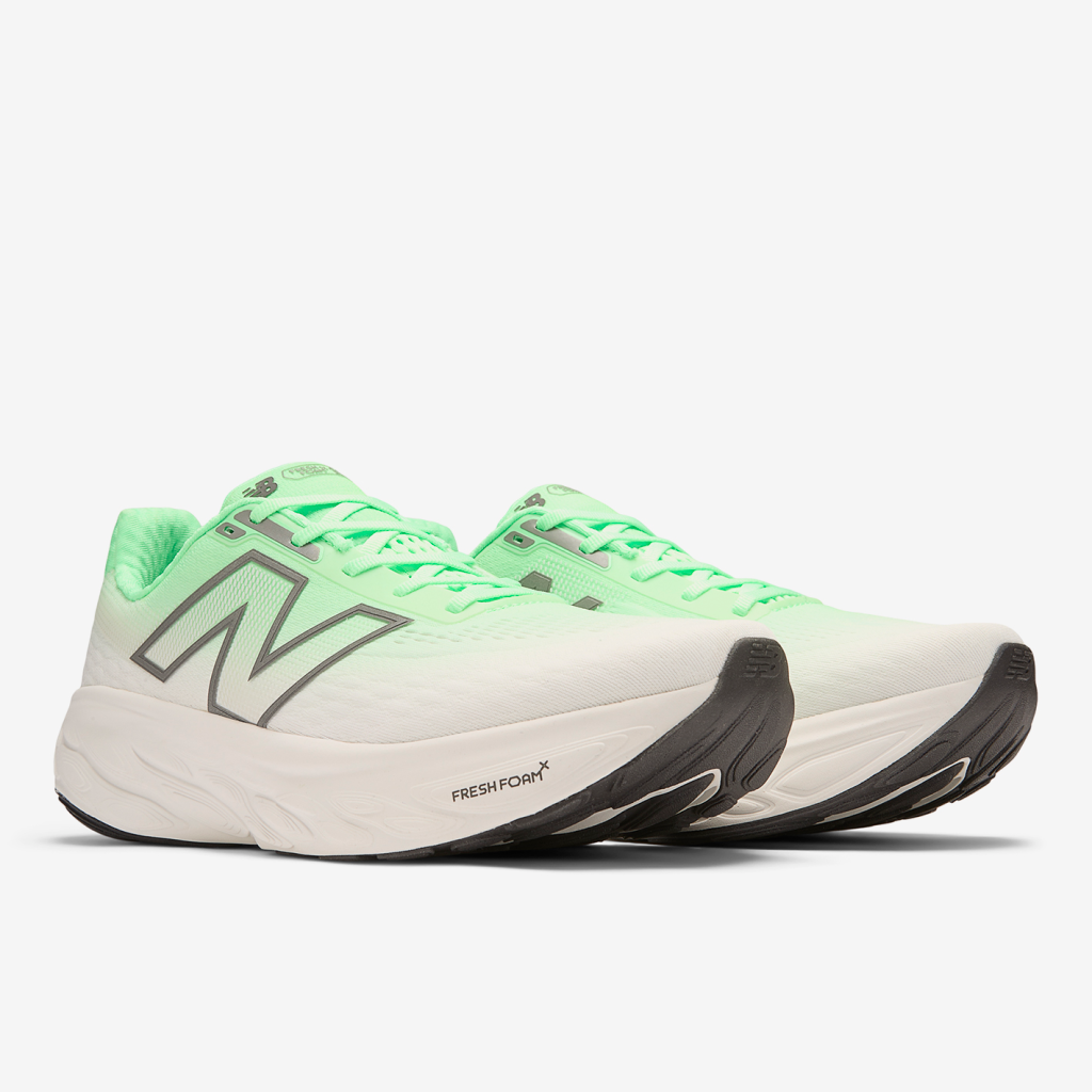 New Balance W 1080 v14 Laufschuhe in GRÜN