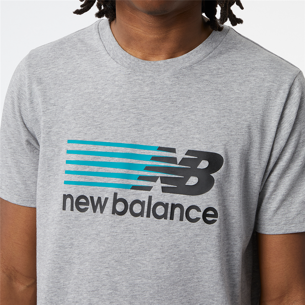 New Balance NB Sport Core Plus Graphic Tee in GRAU