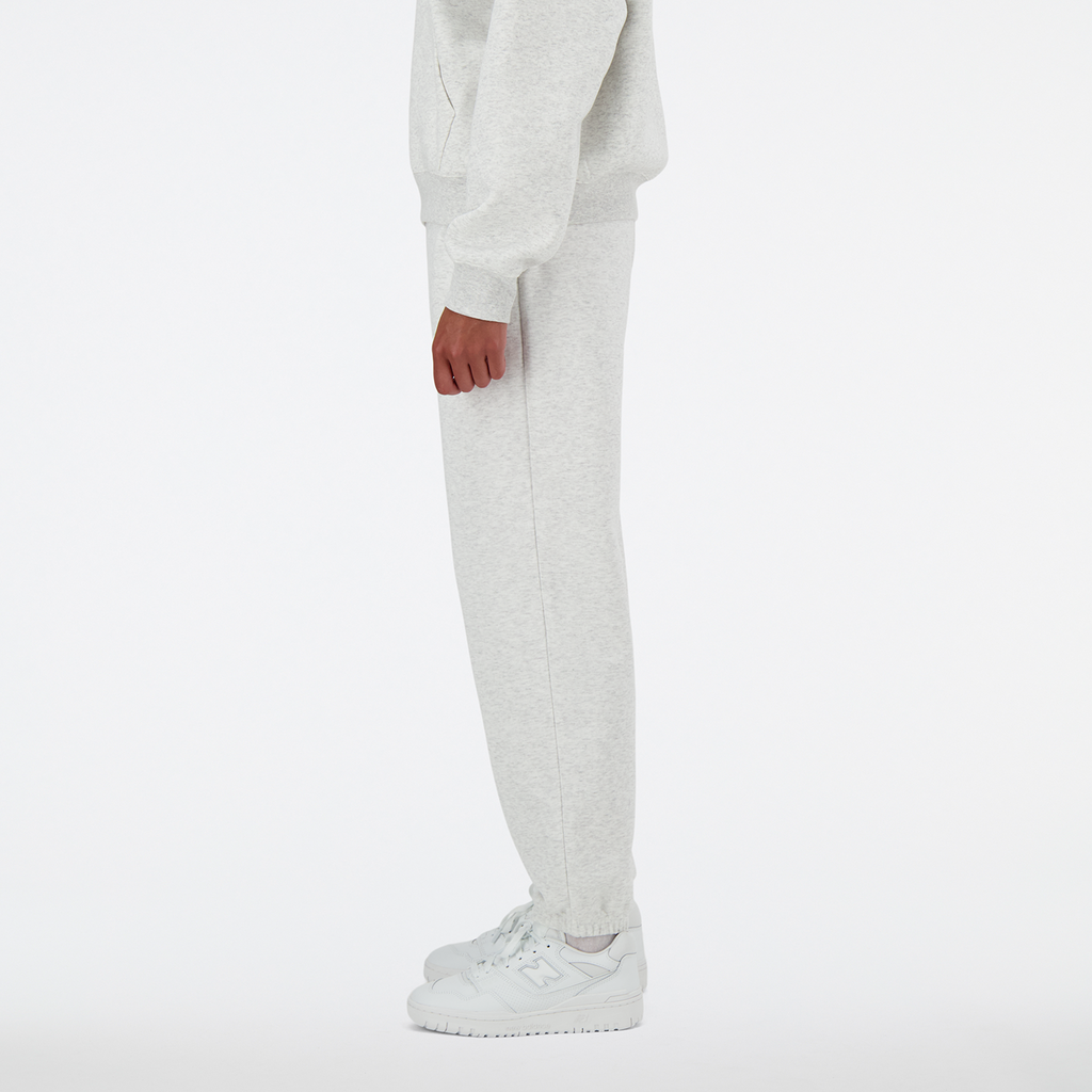 New Balance W Sport Essentials French Terry Jogger in GRAU