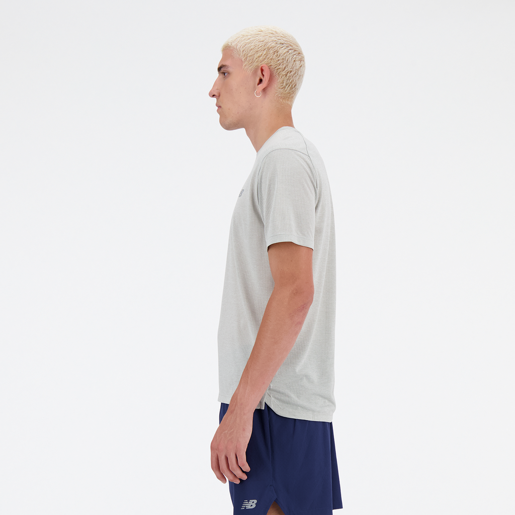 New Balance NB Athletics Run T-Shirt in GRAU