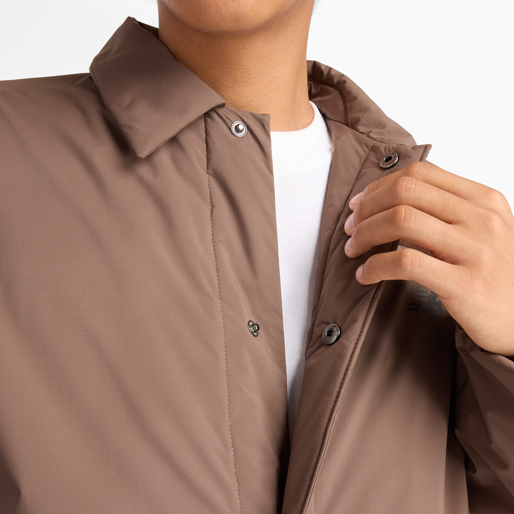 New Balance Coaches Jacket in BRAUN