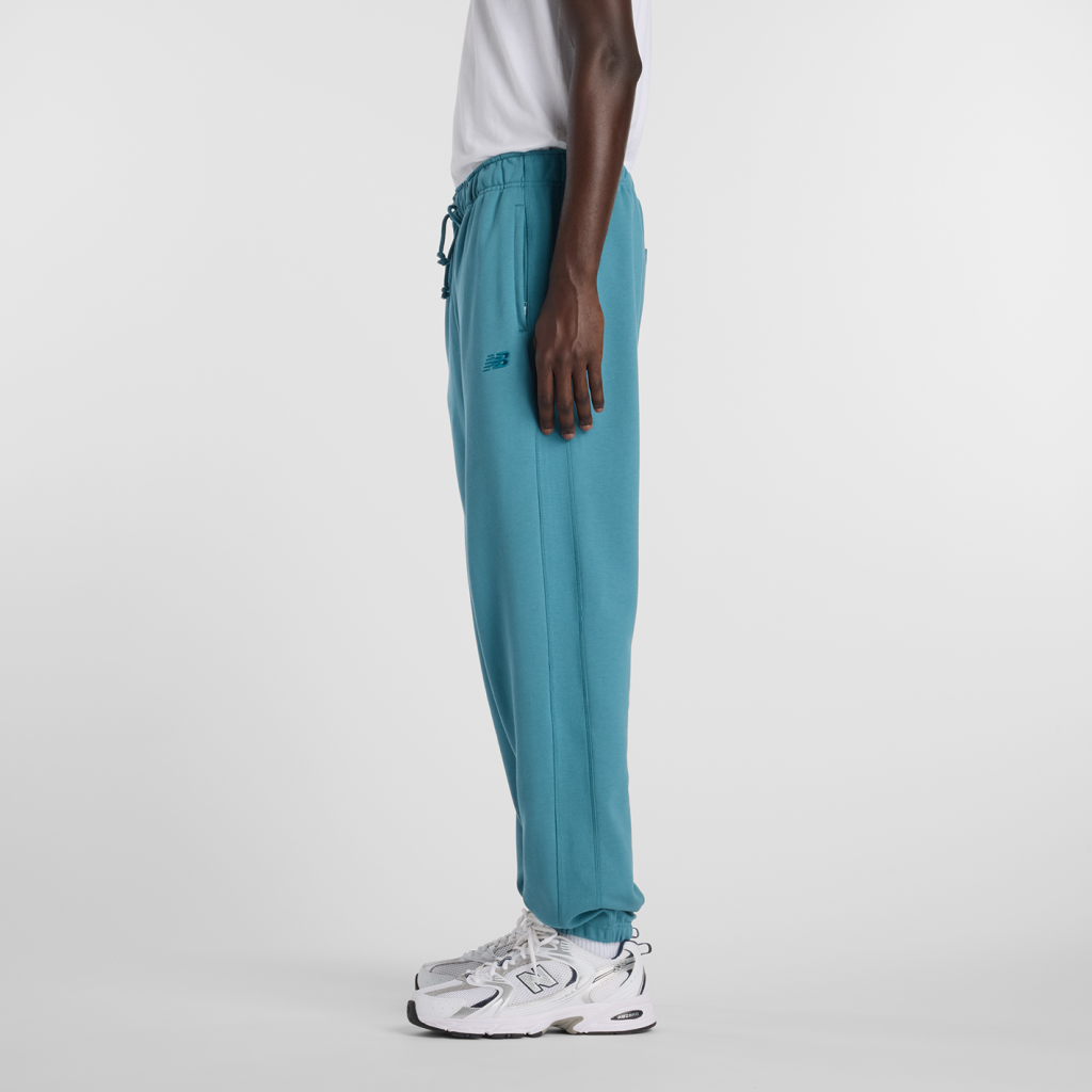 New Balance NB Athletics French Terry Jogger in BLAU