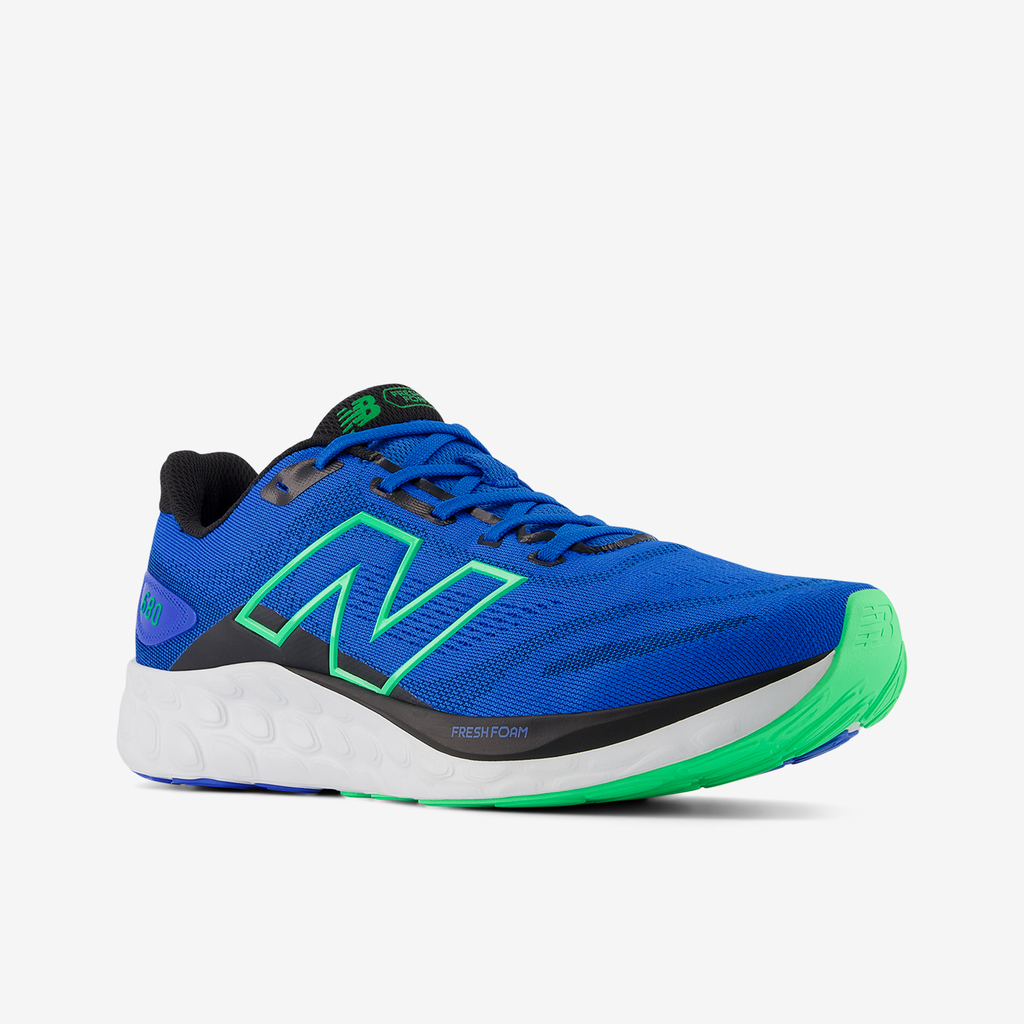 New Balance M 680 v8 Laufschuhe in BLAU