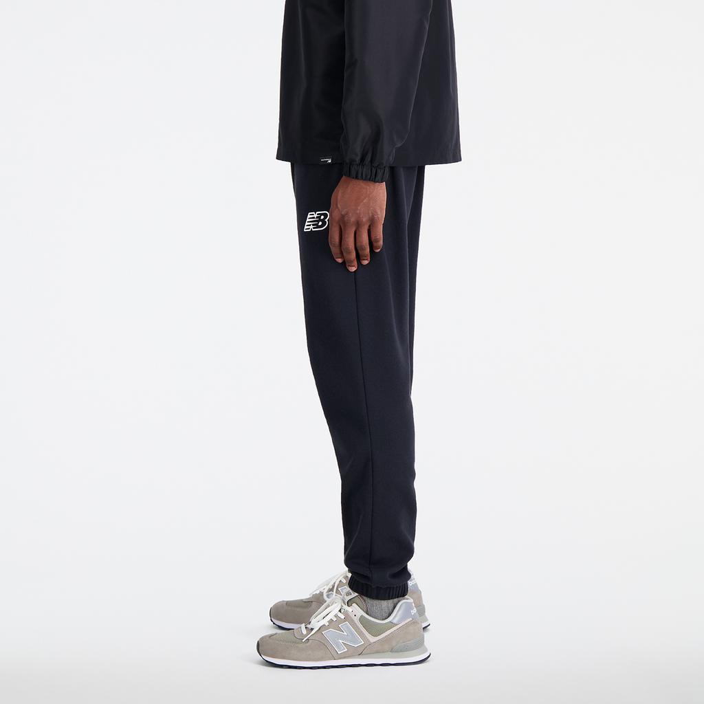 New Balance NB Sport Seasonal Pant in SCHWARZ